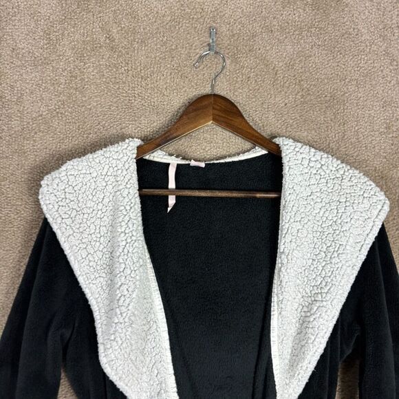 Victoria's Secret Robe Womens XS/S‎ Black Sherpa Fleece Hooded Tie Waist Luxury - Picture 2 of 10